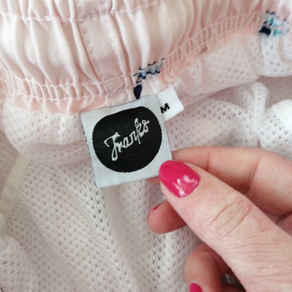 Frank's Sailboat Print Swim Trunks in Whitsunday Pink 6" Inseam Medium - Picture 11 of 15